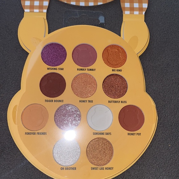 NEW Disney Winnie the Pooh eyeshadow palette - Picture 2 of 6